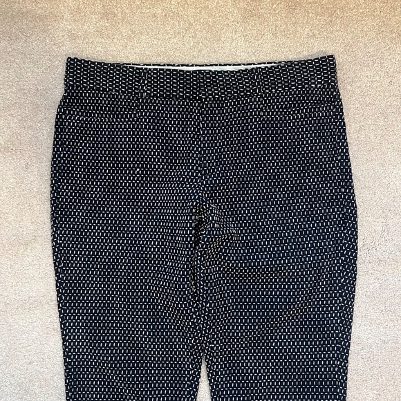 Banana Republic Black White Stitching Pattern Sloan Pants Size 4 - Picture 2 of 12